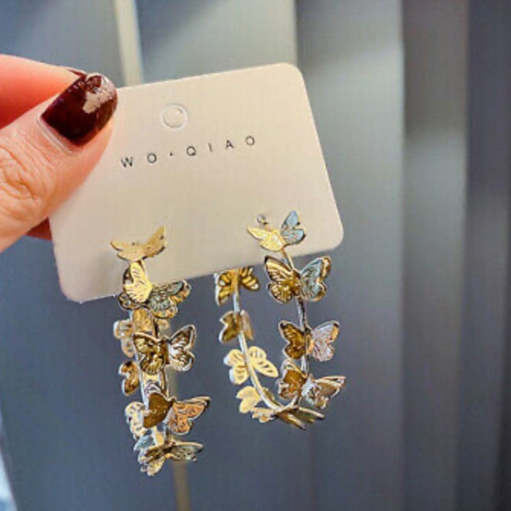 NEW Butterfly 18k Gold Plated Hoop Earrings - Picture 2 of 9